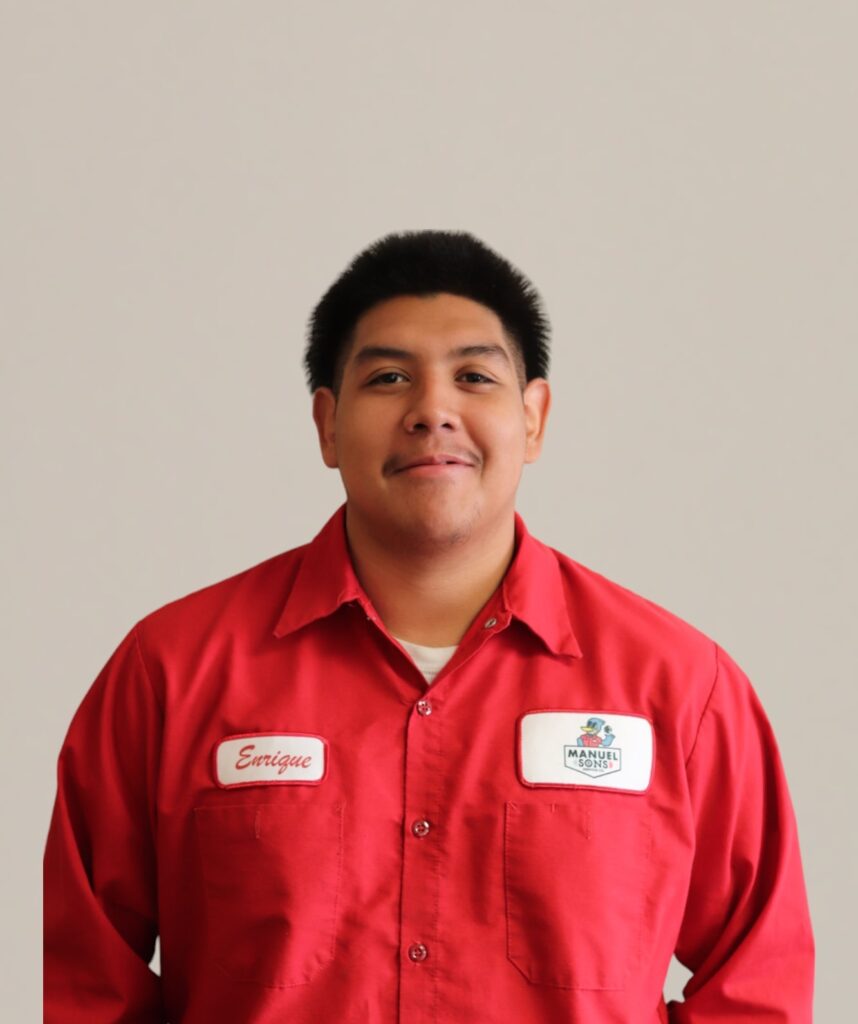 Enrique Arizmendez — Senior Technician, Manuel & Sons San Antonio